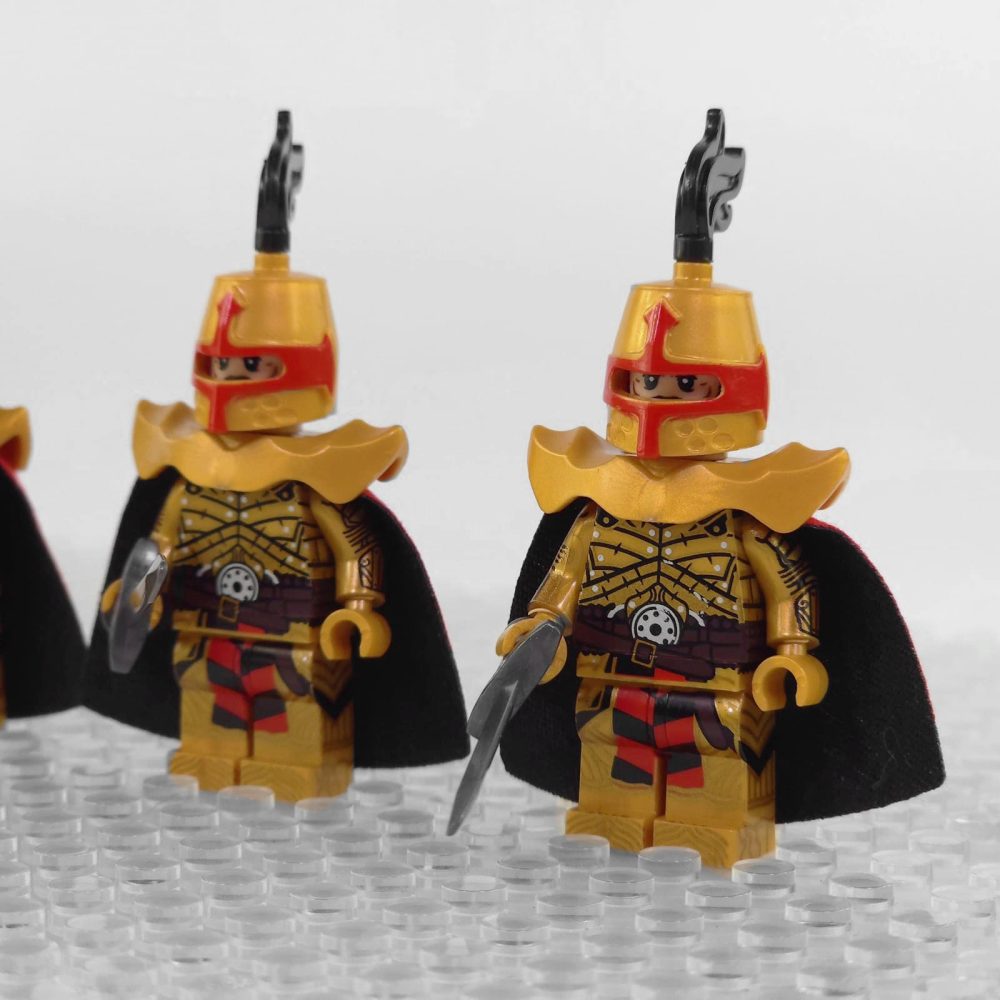 crusades-knights-templar-golden-knights-minifigures-set-of-5pcs-with-swords