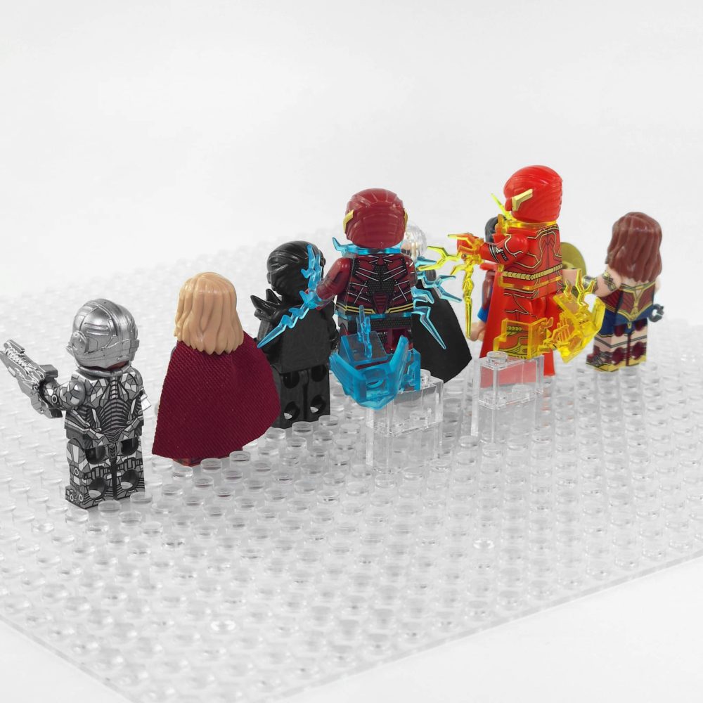 DC Heroes The Flash Supergirl General Zod Minifigure Set 8pcs with Weapons & Accessories - Image 5