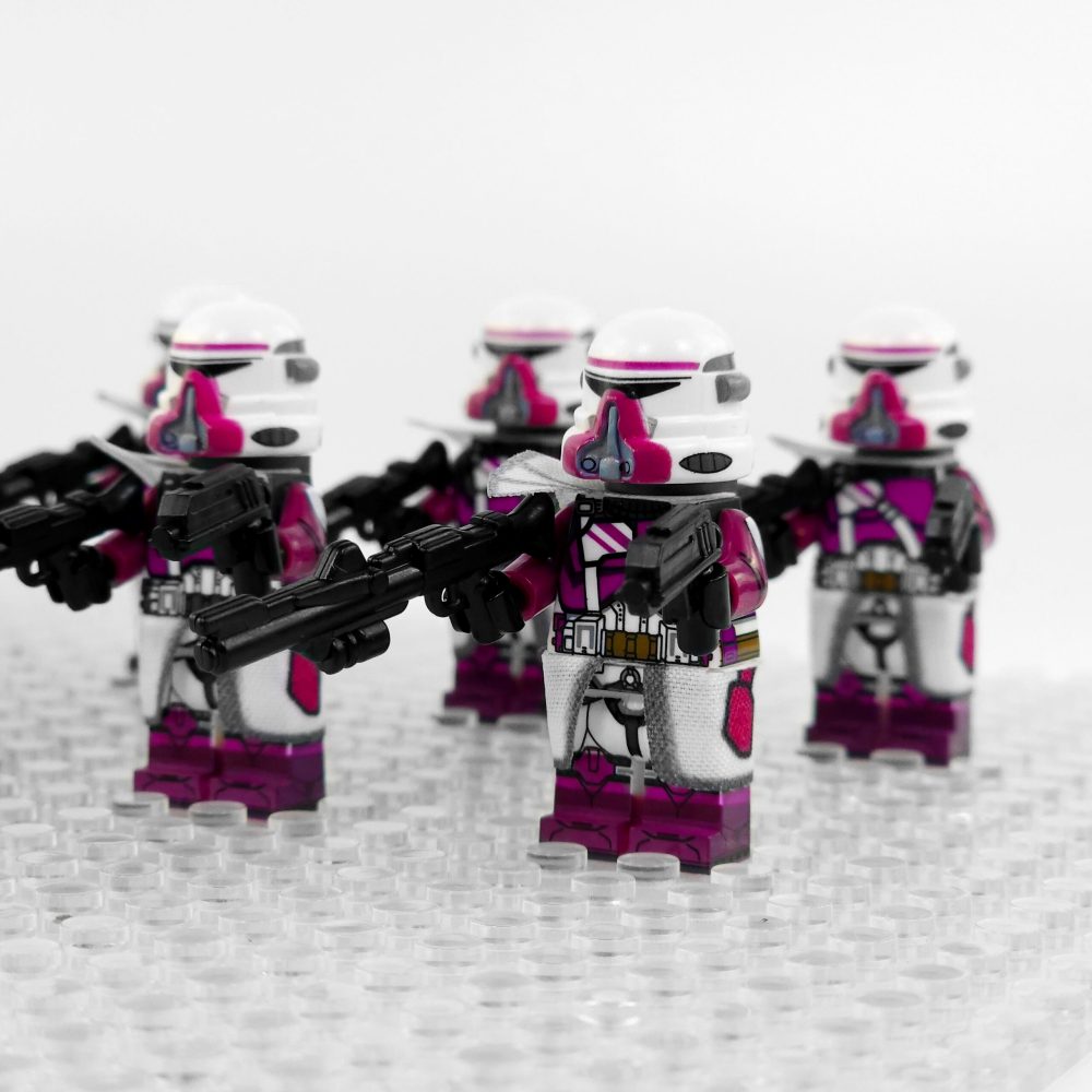 star-wars-21st-nova-corps-galactic-marines-paratrooper-minifigure-set-with-dc-15-blasters-and-backpack-accessory