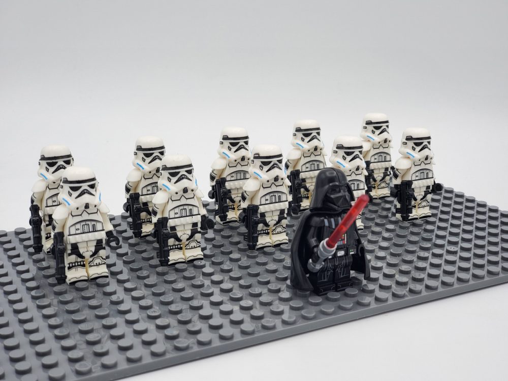 star-wars-darth-vader-imperial-stormtroopers-minifigure-set