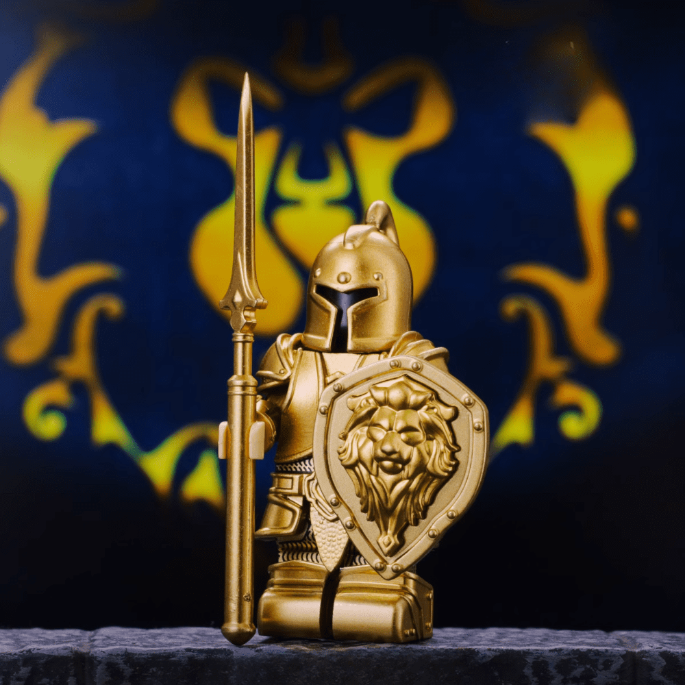 world-of-warcraft-stormwind-city-guards-minifigure-set-with-warspear-of-valorous-lions-shield